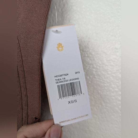 NWT spiritual gangster Thea Seamless legging 7/8 - Picture 2 of 3